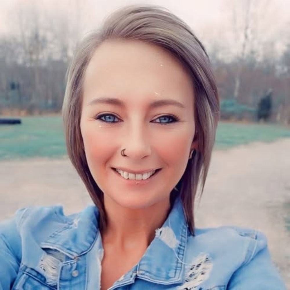 Meet your Posher, Victoria nichole